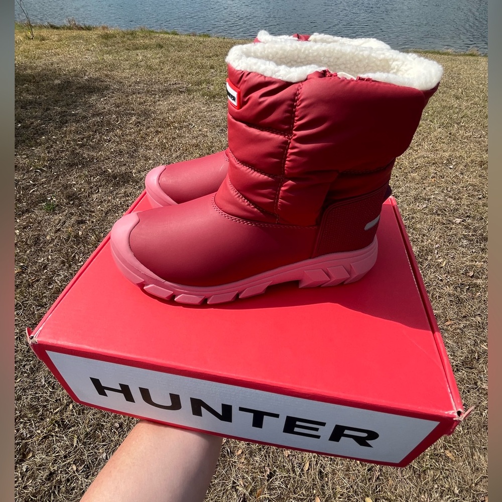 NWT Hunter BK Snow Boot In Purring Pink Size Girl 5 - Picture 4 of 14